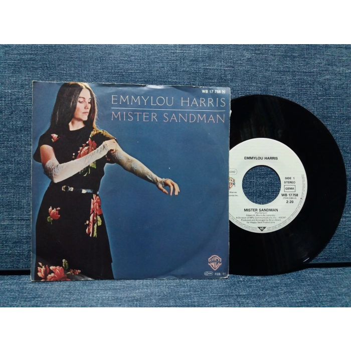 EMMYLOU HARRIS MISTER SANDMAN