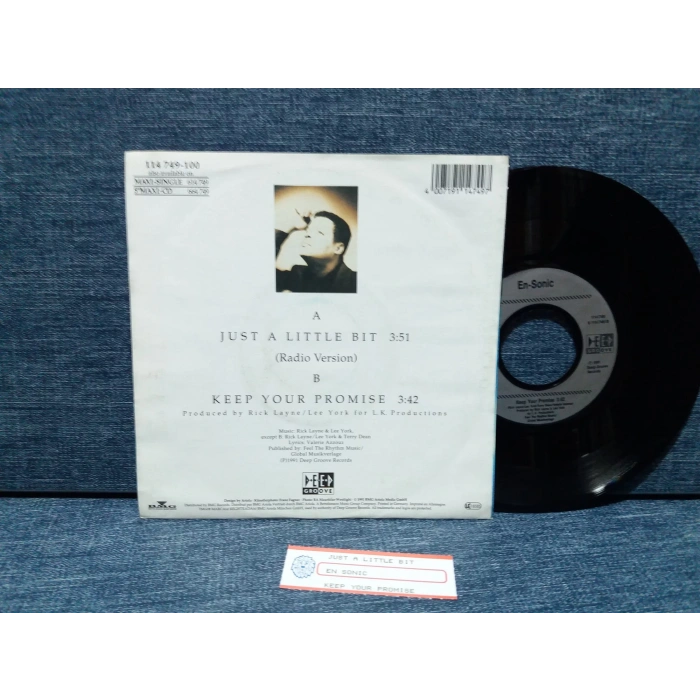 EN SONIC JUST A LITTLE BIT