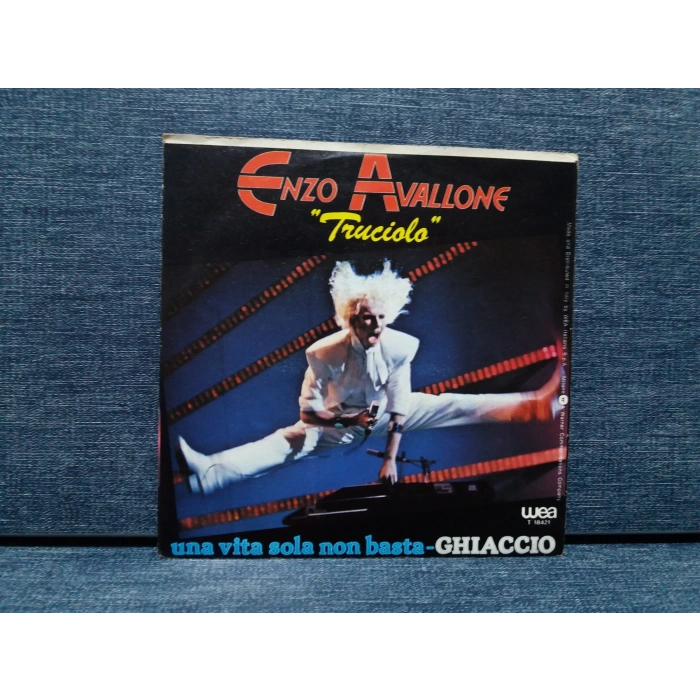 ENZO AVALLONE GHIACCIO