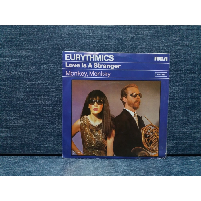 EURYTHMICS LOVE IS A STRANGER  - MONKEY