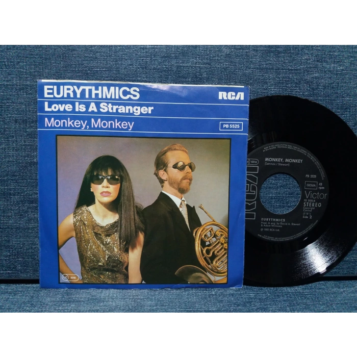 EURYTHMICS LOVE IS A STRANGER  - MONKEY