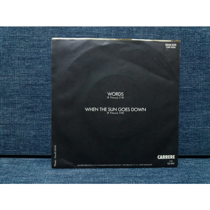 F-R DAVID WORDS WHEN THE SUN GOES DOWN