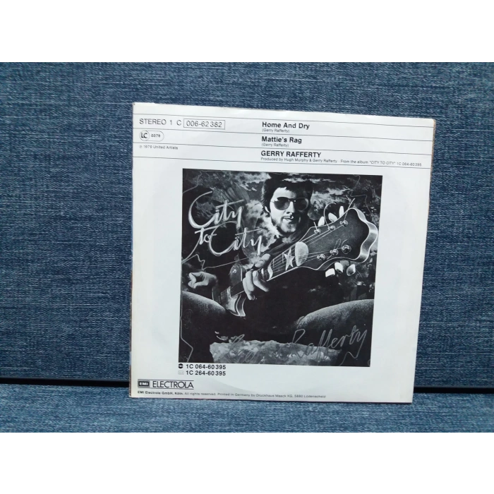 GERRY RAFFERTY HOME AND DRY