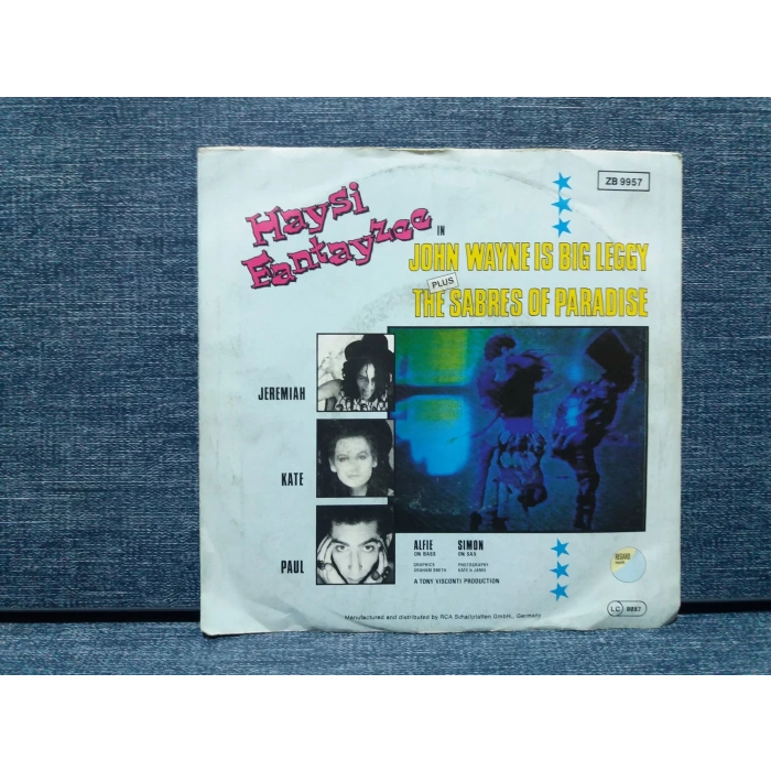 HAYSI FANTAYZE JOHNN WAYNE IS BIG LEGGY