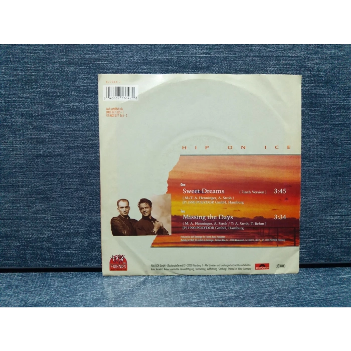 HIP ON ICE SWEET DREAMS