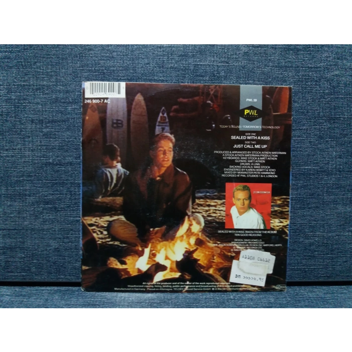 JASON DONOVAN SEALED WITH A KISS