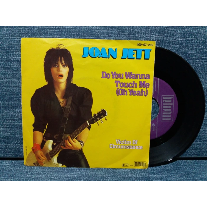 JOAN JETT  DO YOU WANNA TOUCH ME