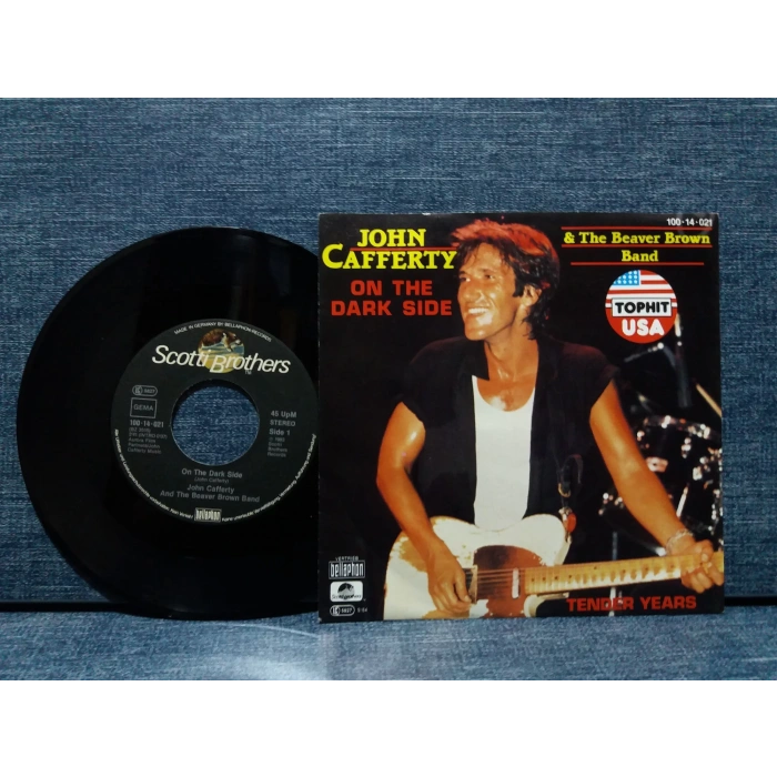 JOHN CAFFERTY ON THE DARK SIDE