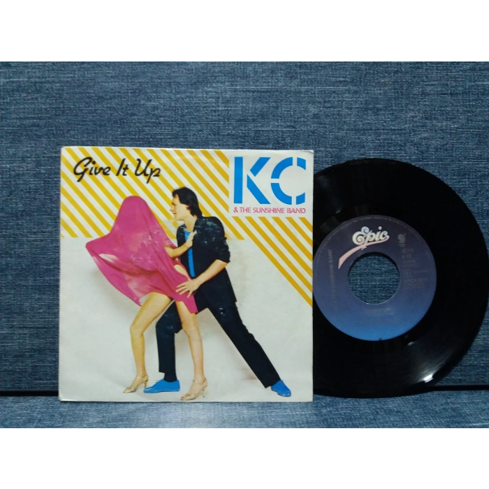 KC SUNSHINE BAND GIVE IT UP