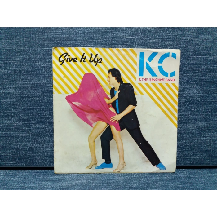 KC SUNSHINE BAND GIVE IT UP