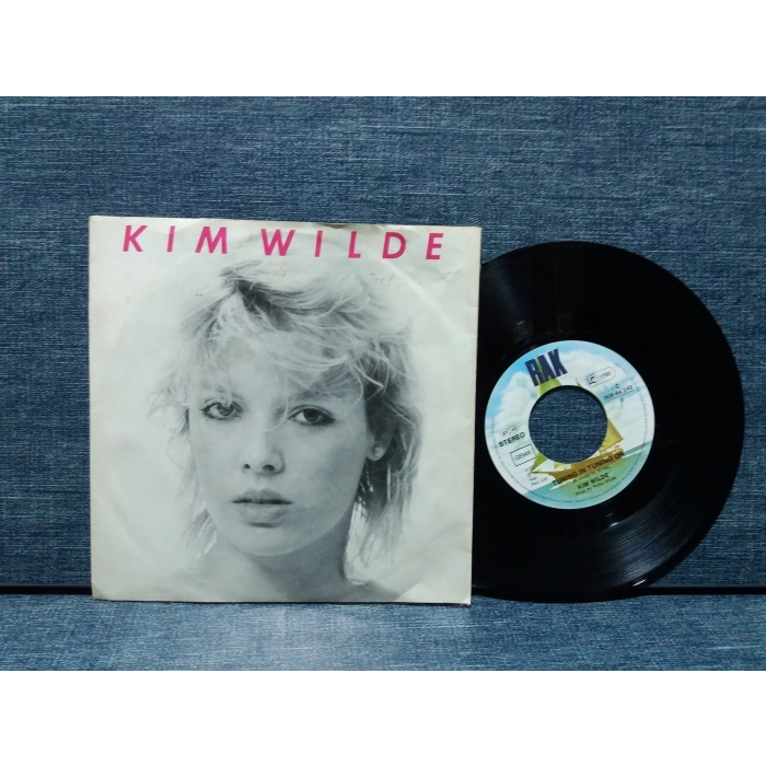 KIM WILDE CAMBODIA WATCHING