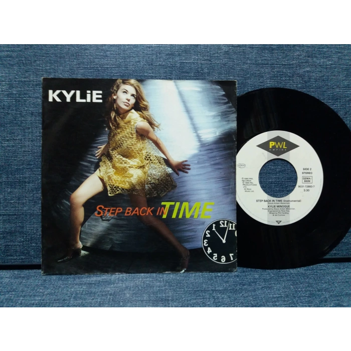 KYLIE MINOGUE STEP BACK IN TIME