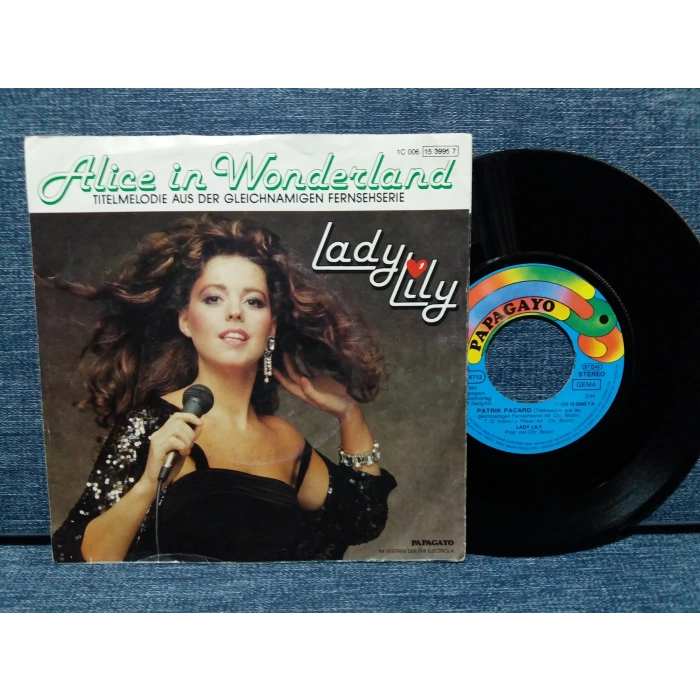 LADY LILLY ALICE IN WONDERLAND