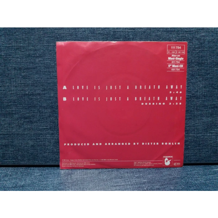 LES McKEOWN LOVE IS JUST A BREATH AWAY