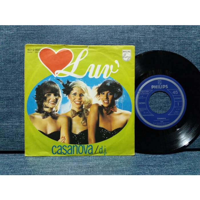 LUV CASANOVA