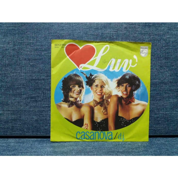 LUV CASANOVA