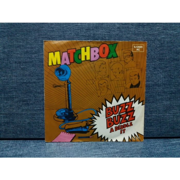 MATCHBOX BUZZ A DIDDLE  - A LITLE LOVE