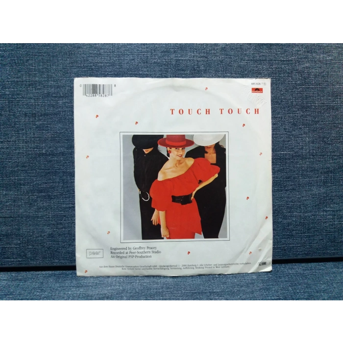 MAYTE MATEE ROSES AND WINE