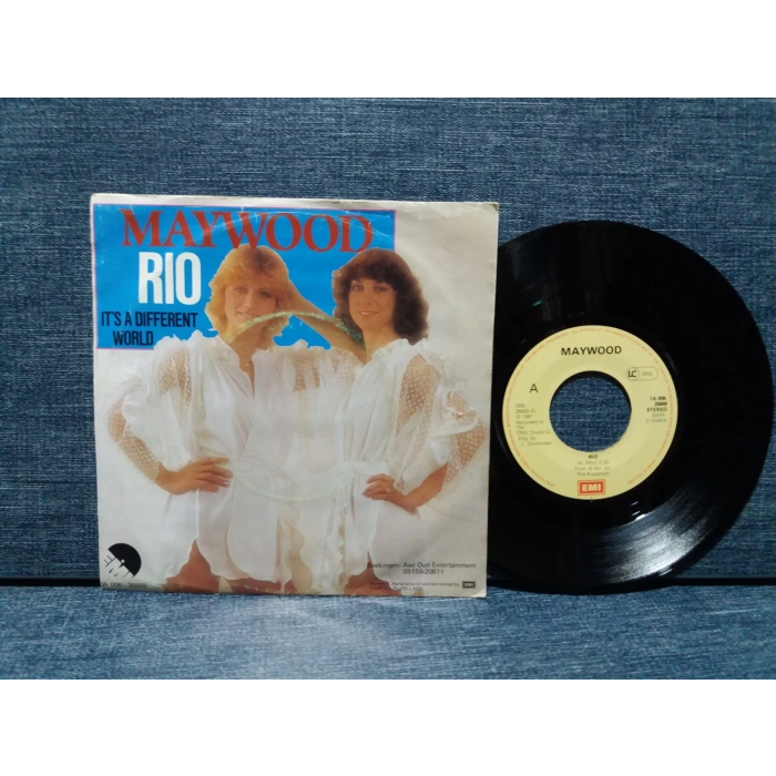 MAYWOOD RIO  - ITS A DIFFERENT WORLD