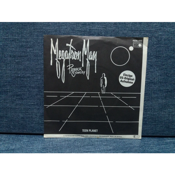 PATRICK COWLEY  MEGATRON MAN   -  TEEN PLANET
