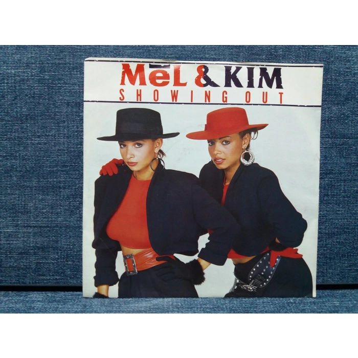 MEL KIM SHOWING OUT SYSTEM