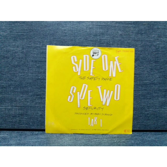 MEN WITHOUT HATS SAFETY DANCE