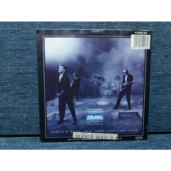 MOTI SPECIAL STOP GIRLS GO CRAZY