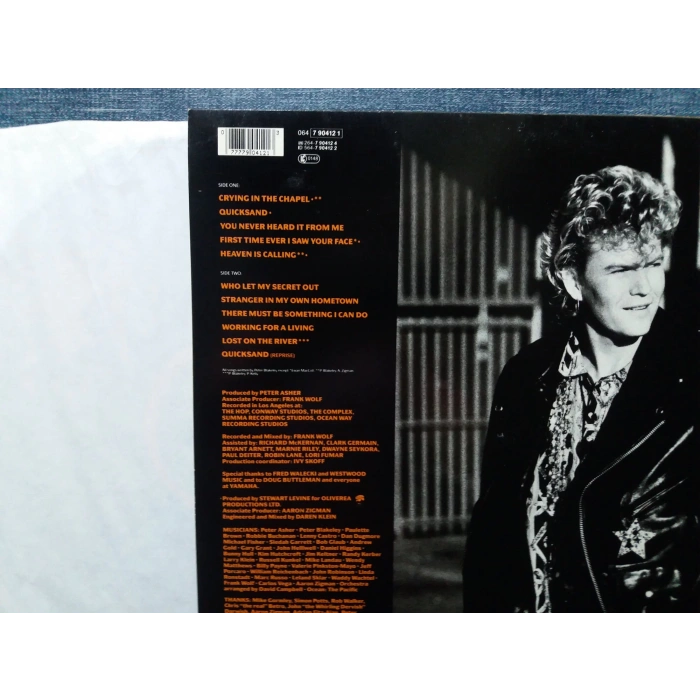 PETER BLAKELEY CAFE DE WHEELS