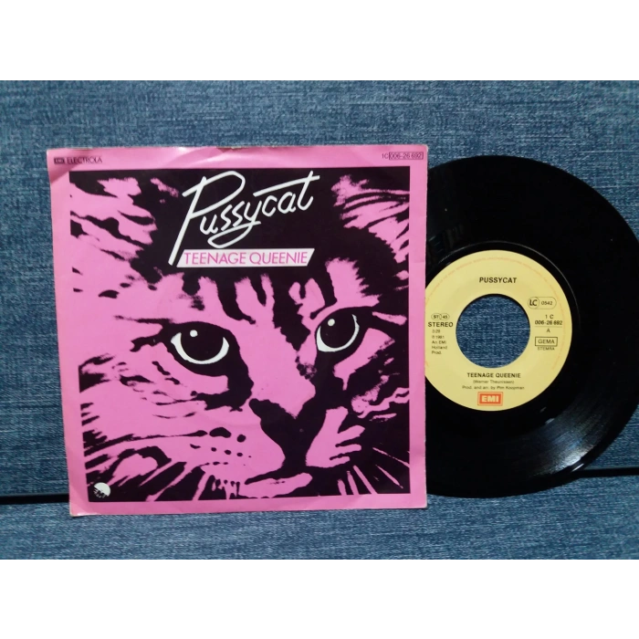 PUSSYCAT TEENAGE QUEENIE