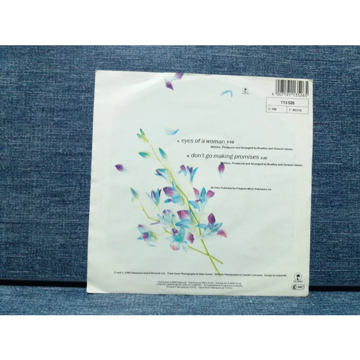 ROSIE ANIA EYES OF A WOMAN