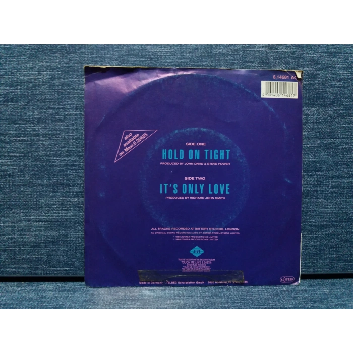 SAMANTHA FOX HOLD ON TONIGHT