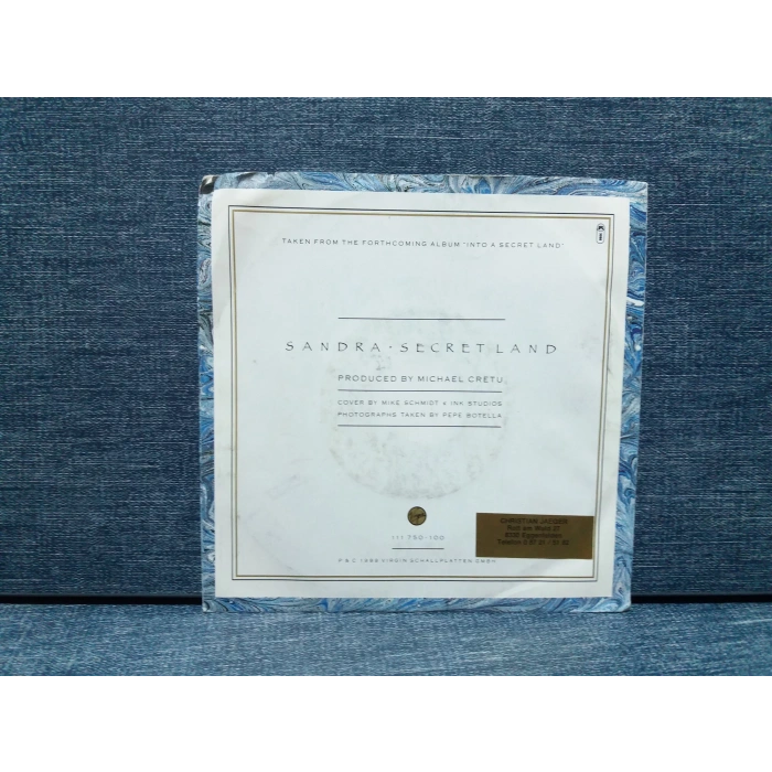 SANDRA SECRET LAND
