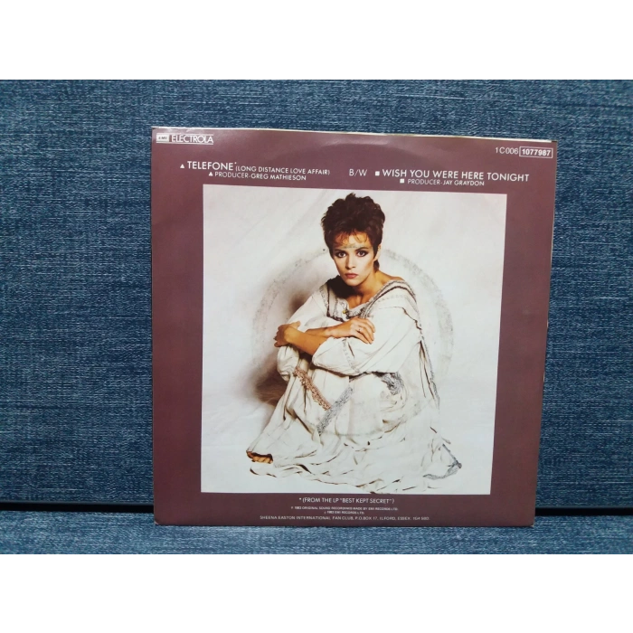 SHEENA EASTON TELEFONE