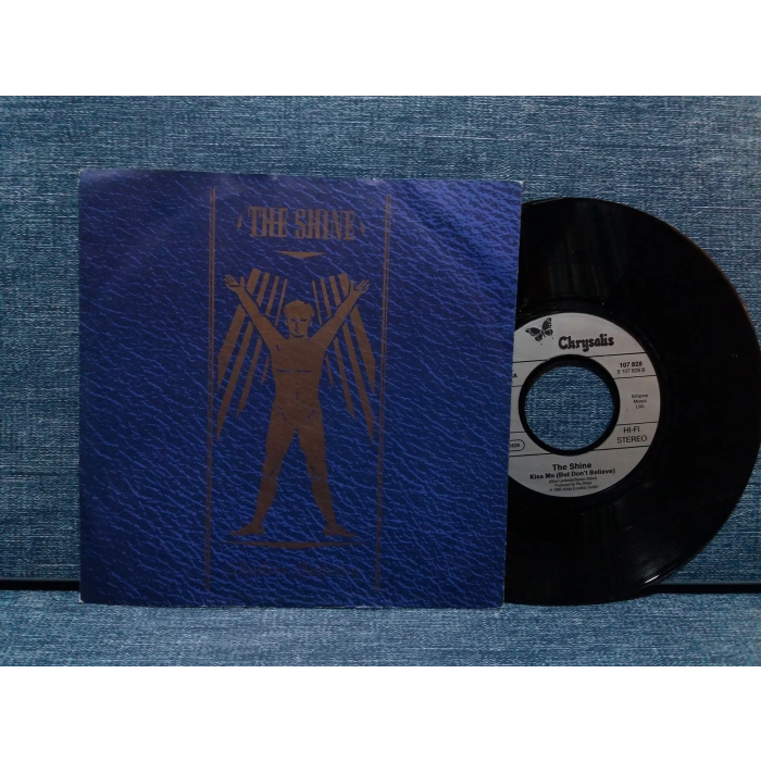 SHINE SHADOW DANCING