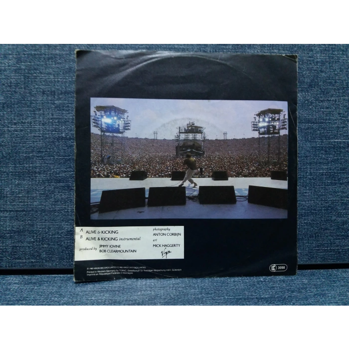 SIMPLE MINDS ALIVE KINKING