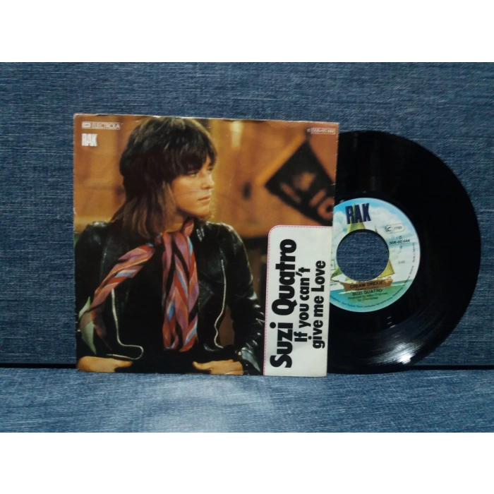 SUZI QUATRO GIVE ME LOVE