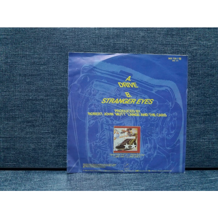 THE CARS DRIVE  -  STRANGER EYES