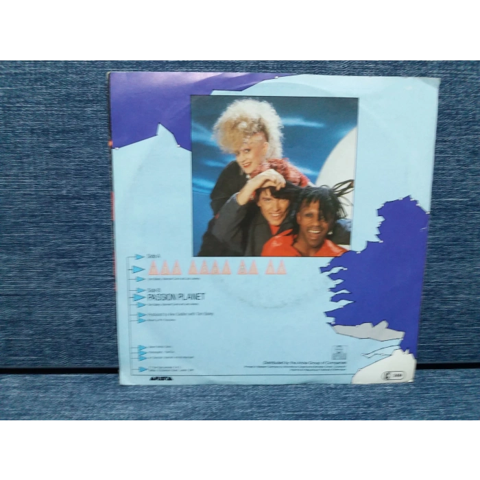 THOMPSON TWINS  YOU TAKE ME