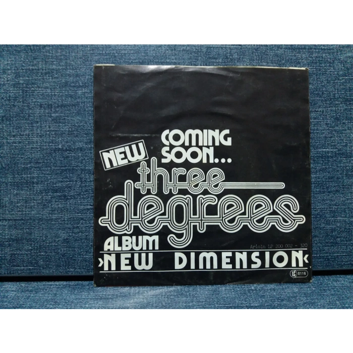 THREE DEGREES FALLING IN LOVE GICING UP