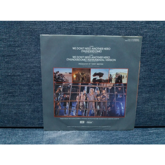 TINA TURNER MAD MAX THUNDERDOME