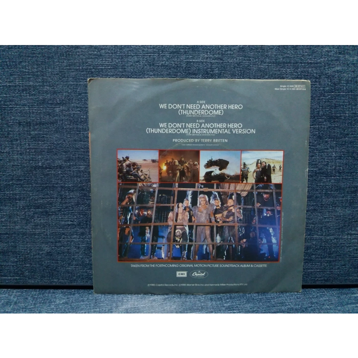 TINA TURNER MAD MAX THUNDERDOME