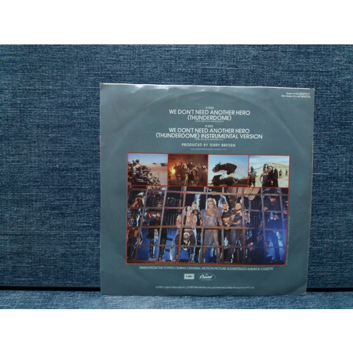 TINA TURNER MAD MAX THUNDERDOME MEL GIBSON