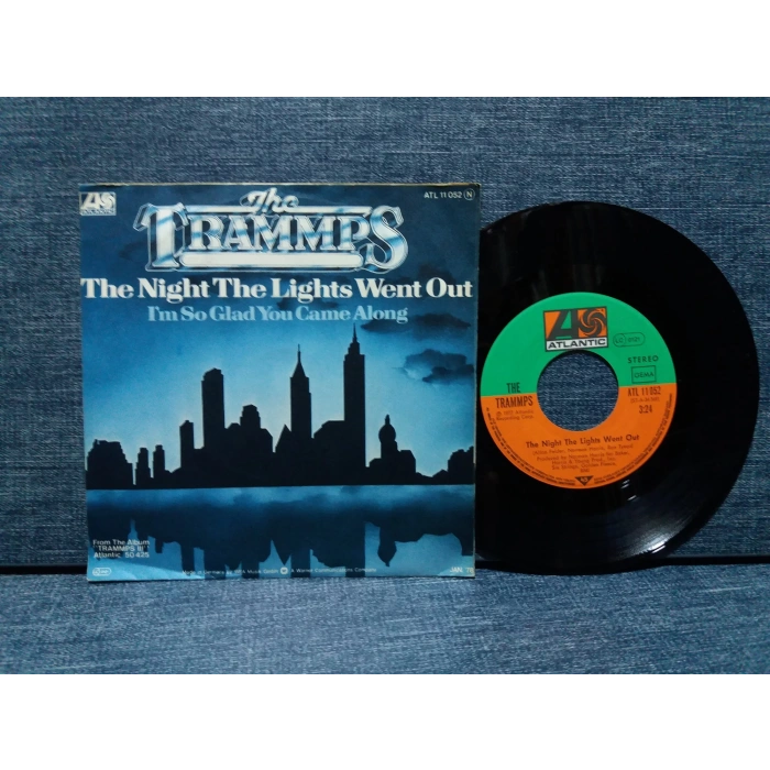 TRAMMPS NIGHT THE LIGHTS WENT OUT