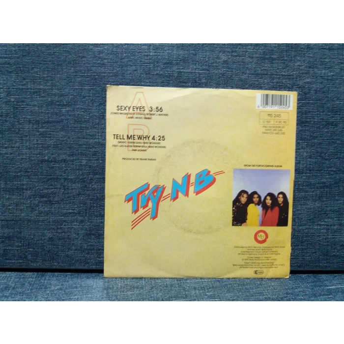 TRY N B  SEXY EYES