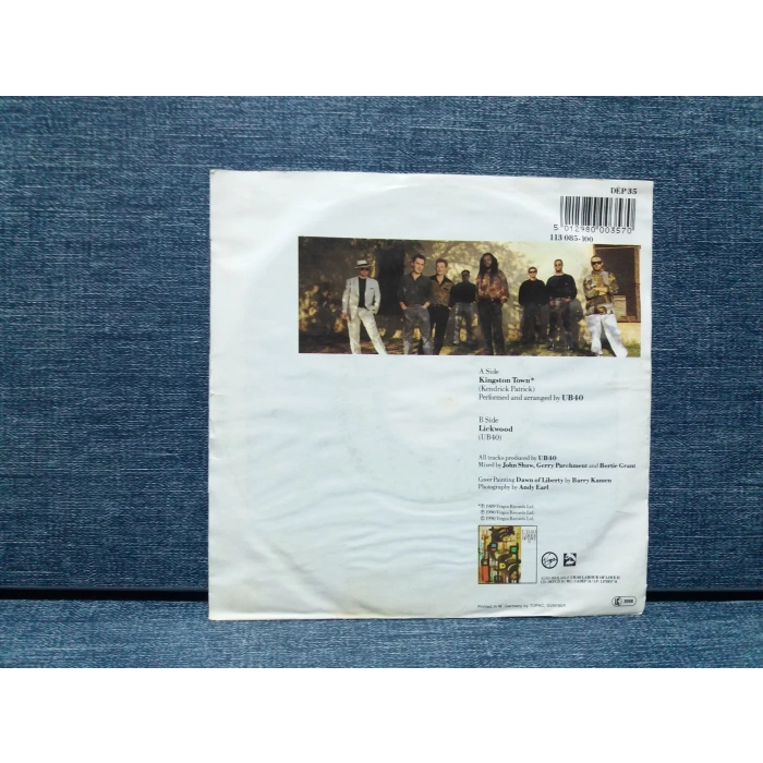 UB40 KINGSTON TOWN - LICKWOOD