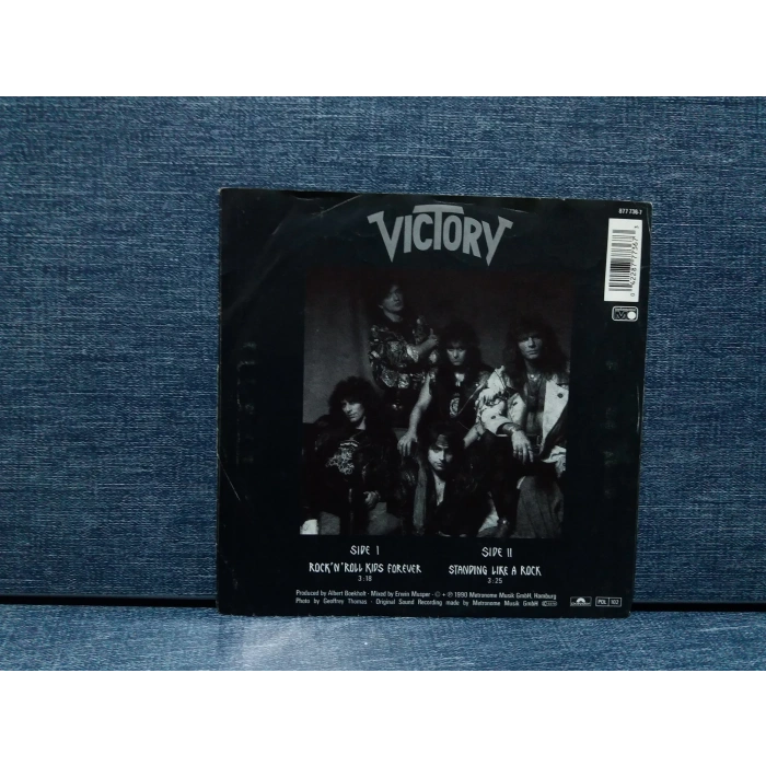 VICTORY ROCK N ROLL KIDS FOREVER