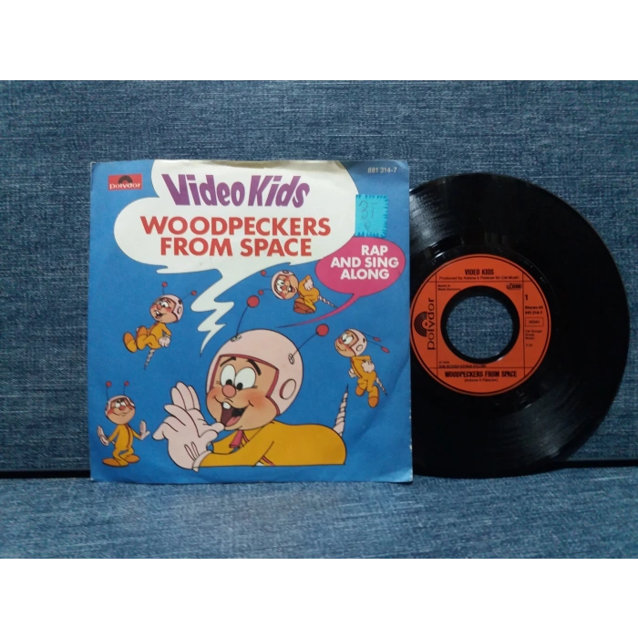 VIDEO KIDS WOODPECKERS FROM SPACE