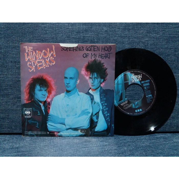 WINDOW SPEAKS SOMETHINGS GOTTEN - JERUSALEM