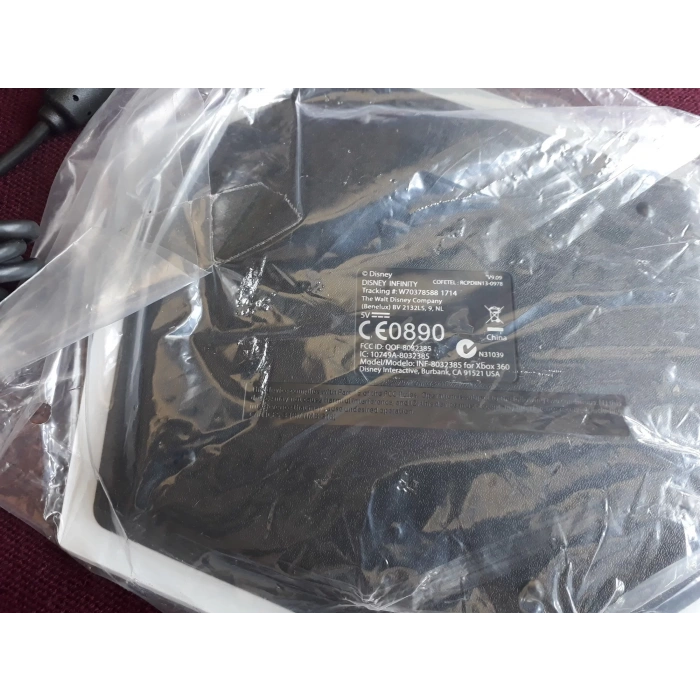 XBOX 360 DISNEY INFINITY + KONSOL