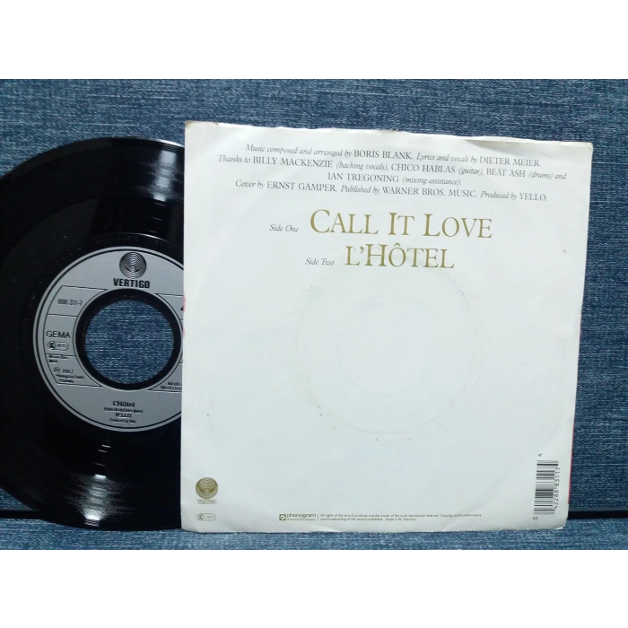 YELLO CALL IT LOVE  - L HOTEL